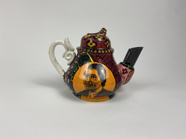 Roberto Lugo, Gun Teapot: Rosa Parks, 2021.
Glazed porcelain, steel, luster, epoxy, enamel. Image courtesy of the artist