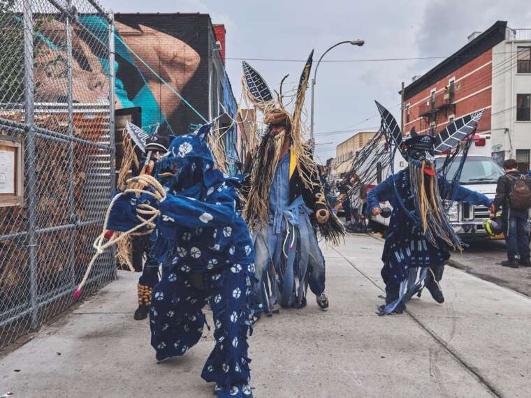 Laura Anderson Barbata, Intervention: Indigo, Bushwick, 2015, Diablos (Sinuhe Padilla). Photo: Rene Cervantes.